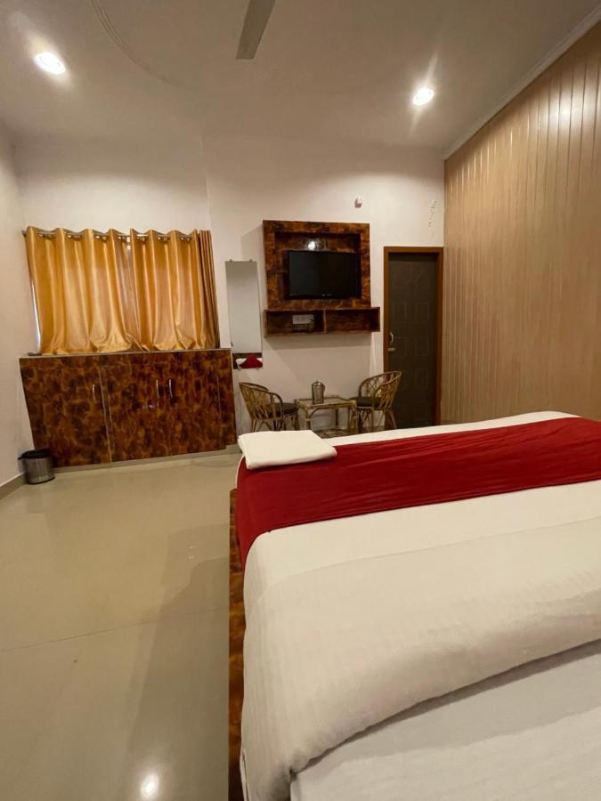 Hot - House Of Travellers, Rishikesh Hostel Exterior photo