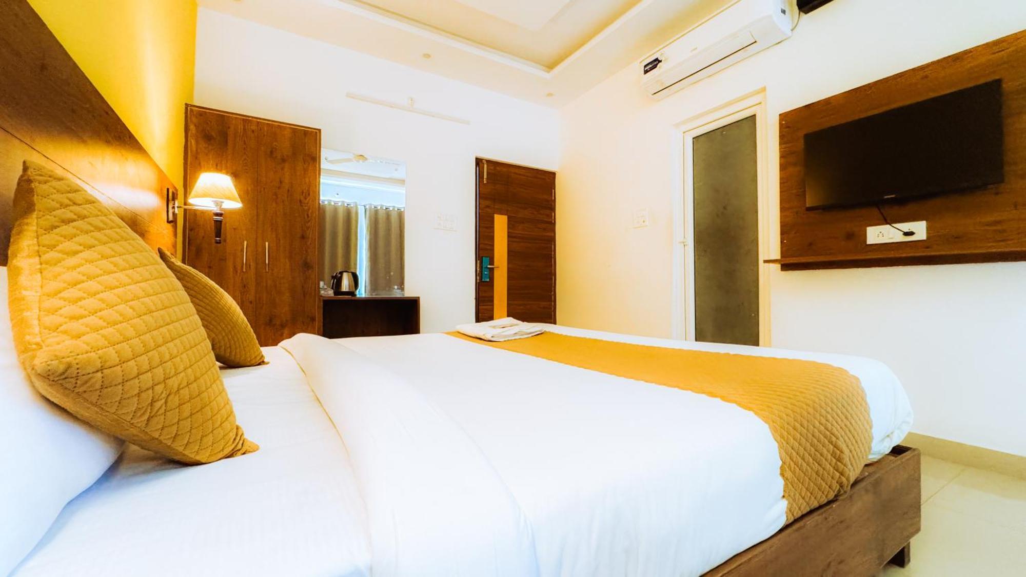 Hot - House Of Travellers, Rishikesh Hostel Exterior photo